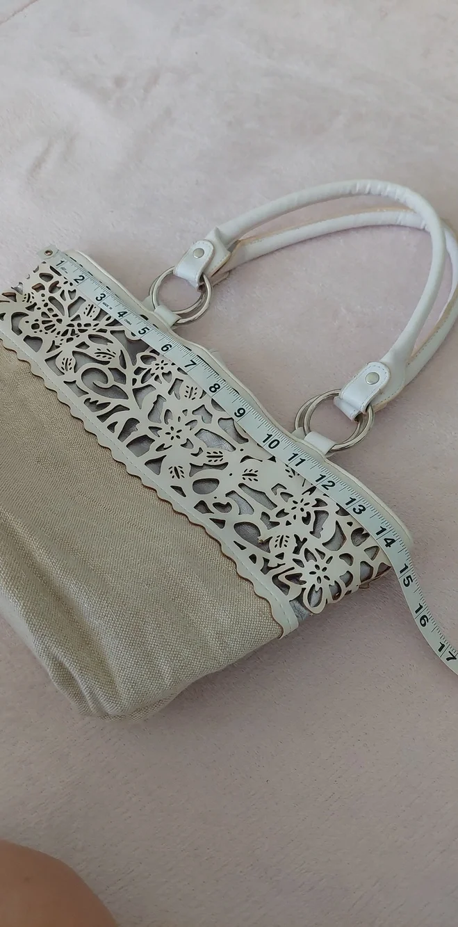 AVON White Laser-Cut Floral Pattern Snap Closure Tote Style Shoulder Bag NWOT